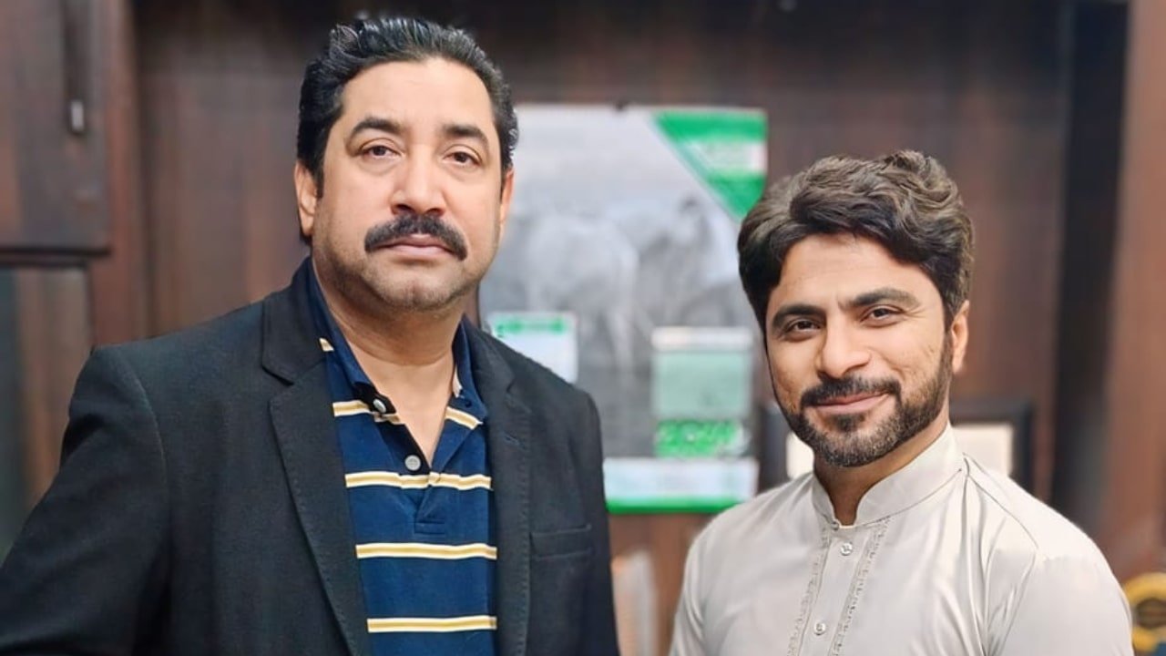 Kamran Hayat, a leading Pakistani IT Expert, Digital Media Specialist, and TV Anchor. He is the Chairman of KamariiAdd and known for designing official websites and social media platforms for politicians, showbiz celebrities, and national personalities. Recognized as one of Pakistan’s top digital experts, he has played a key role in promoting Pakistan’s talent globally through innovative online promotion.